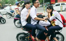 Quy định mới khiến học sinh "hết cửa" vô tư chạy xe đạp điện, xe máy