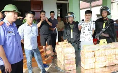 Truy đuổi tội phạm ma túy trong đêm, thu giữ hơn 31kg ma túy đá