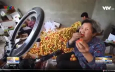 Livestream – Chiêu thức bán hàng mùa dịch của cụ bà 80 tuổi người Trung Quốc