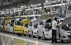 Giảm phí trước bạ "hâm nóng" thị trường ô tô dịp cuối năm