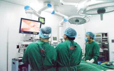 Đau đầu tăng nhiều kèm hồi hộp, người đàn ông phát hiện mắc u tủy thượng thận hai bên hiếm gặp