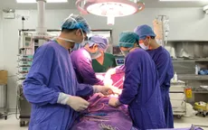 Lấy khối u trung thất ác tính "khổng lồ" nằm đè lên tim