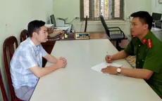 Khởi tố một phóng viên lợi dụng nghề nghiệp để nhận "quà"