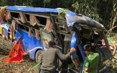 Vụ xe khách rơi xuống vực: "Đến lần thứ 3 xe nghiêng là lao xuống luôn"