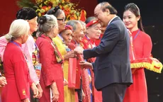 Thủ tướng gặp mặt 300 đại biểu mẹ Việt Nam anh hùng toàn quốc