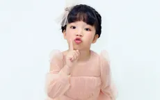 Cô bé nổi tiếng nhất mạng xã hội Bối Bối với ước mơ tính... theo ngày