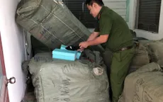 Tạm giữ hơn 3.000 đôi giày, dép không rõ nguồn gốc xuất xứ