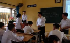 “Nhiệm vụ của các em là ôn tập tốt, kỳ thi tốt nghiệp THPT sẽ diễn ra an toàn, nghiêm túc, khách quan”
