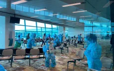 Đưa hơn 240 công dân Việt Nam từ Singapore về nước an toàn