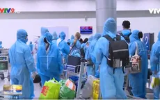 TP.HCM: Người dân vui mừng trở về an toàn từ Đà Nẵng