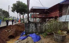 “Hố tử thần” bất ngờ xuất hiện trong đêm, nhiều hộ dân sơ tán khẩn cấp