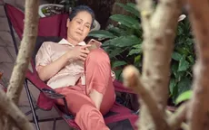 "Mẹ chồng" Lan Hương "muốn khóc" khi đón sinh nhật trên phim trường