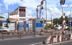 "Tử thần" rình rập tại trạm thu phí bỏ hoang