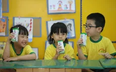 Đảm bảo việc uống sữa học đường đầy đủ cho học sinh khi tựu trường