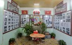 Lão nông dành nhiều năm sưu tập và lưu giữ hình ảnh Bác Hồ