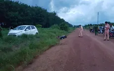 Ô tô đâm xe máy khiến ba cha con thương vong
