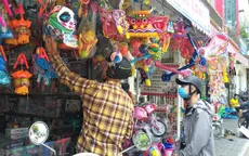 Thị trường đồ chơi Trung thu đìu hiu, tiểu thương không dám nhập nhiều hàng