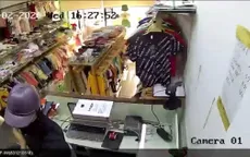 Giả mua quần áo, đâm nhân viên bán hàng rồi cướp tài sản