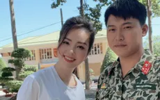 "Mũi trưởng Long" của Sao nhập ngũ vượt thử thách đi giày cao gót