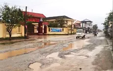 Hàng trăm ổ voi, ổ gà "bẫy" người đi đường