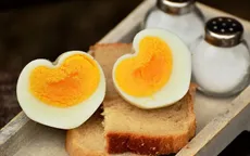 8 thực phẩm không nên hâm nóng bằng lò vi sóng
