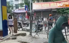 Hà Nội: Vẫn còn chốt cứng gây khó khăn cho người dân