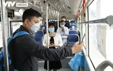 Ngày đầu xe bus hoạt động trở lại tại Hà Nội, tuân thủ nghiêm 5K