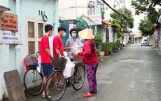 Những lao động chọn ở lại nơi tâm dịch