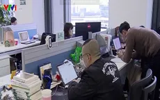 Người lao động Trung Quốc phản đối "văn hóa làm việc 996"