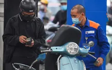 Doanh nghiệp “khóc thét”, tiểu thương lo lắng khi giá xăng tăng