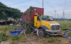 Bà Rịa – Vũng Tàu: Xe Container mất lái tông vào quán nước ven đường, 2 người thương vong