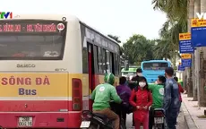 Thiếu xe bus phục vụ giờ cao điểm