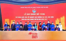 Ghi danh sổ vàng 90 thủ khoa tại Văn Miếu - Quốc Tử Giám