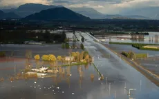 Tỉnh bị lũ lụt của Canada hạn chế lượng nhiên liệu được mua và việc đi lại không cần thiết