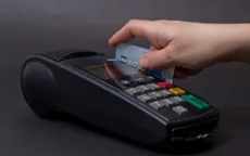 Sự khác biệt giữa thẻ ATM từ và gắn chip