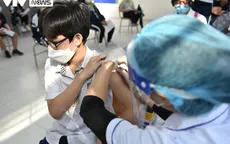 Hà Nội tiêm vaccine COVID-19 cho học sinh khối lớp 7-8