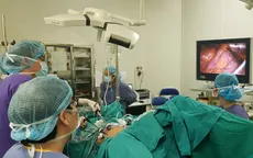 Phẫu thuật tạo hình âm đạo bằng đoạn ruột tự thân cho bệnh nhân