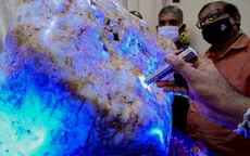 Chiêm ngưỡng viên đá quý sapphire xanh khổng lồ, nặng gần ⅓ tấn
