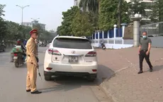 Phát hiện xe ô tô Lexus đeo biển giả bị đục số khung, số máy