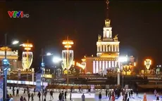 Thủ đô nước Nga lung linh ánh đèn chuẩn bị đón năm mới 2022