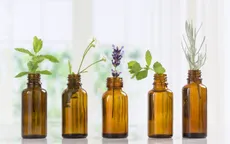 Khoa học nói gì về tác dụng chữa bệnh tiềm năng của tinh dầu?