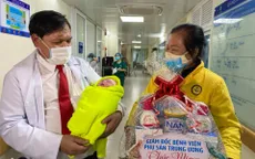 Những em bé "Trâu vàng" đầu năm Tân Sửu