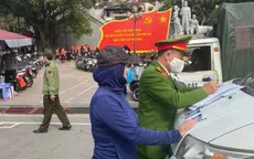 Xử phạt nhiều điểm trông xe ‘chặt chém’ 50.000 đồng/xe máy quanh hồ Hoàn Kiếm dịp Tết