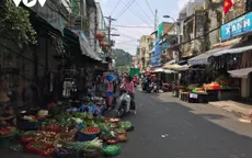 Mùng 4 Tết, các chợ truyền thống ở TP Hồ Chí Minh vắng người mua