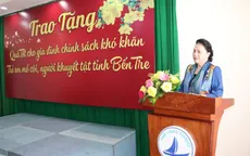 Chủ tịch Quốc hội trao quà Tết cho gia đình chính sách, hộ nghèo tỉnh Bến Tre