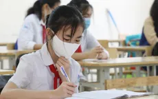 Học sinh Quảng Ninh vẫn dừng đến trường, chờ thông báo mới