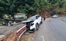 Ô tô tông vào lan can trên đèo Bảo Lộc, 4 người trong một gia đình thương vong