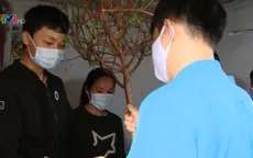 Hàng chục nghìn công nhân ở lại đón Tết tại nơi làm việc