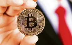 Bitcoin áp sát ngưỡng kỷ lục