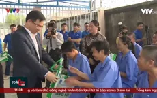 Tặng quà cho hàng trăm bệnh nhân tâm thần tại Cà Mau
